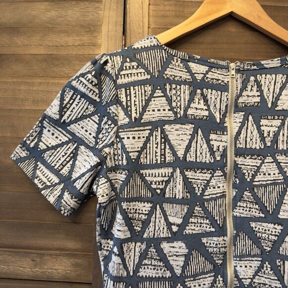 LulaRoe Triangle Print A line fit flare Size XL dress Pockets Zipper Modest - Picture 9 of 15